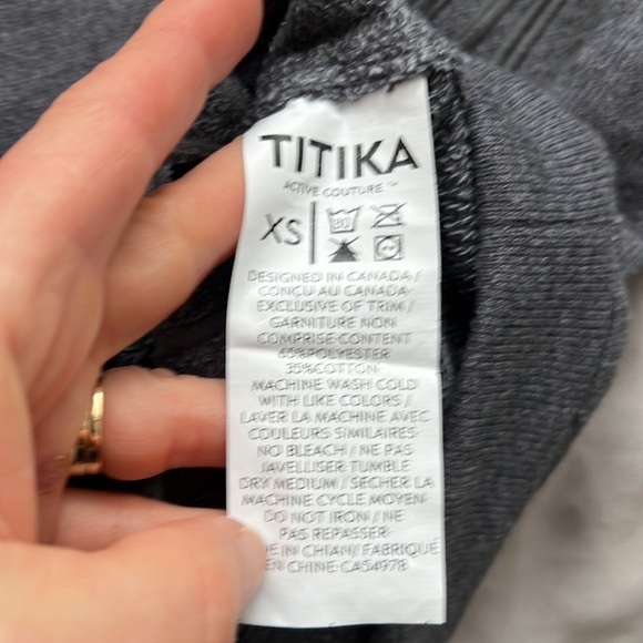 Titika Sweatshirt - Sequins, Cutout Detail, 3/4 Sleeves Size XS - Picture 8 of 8